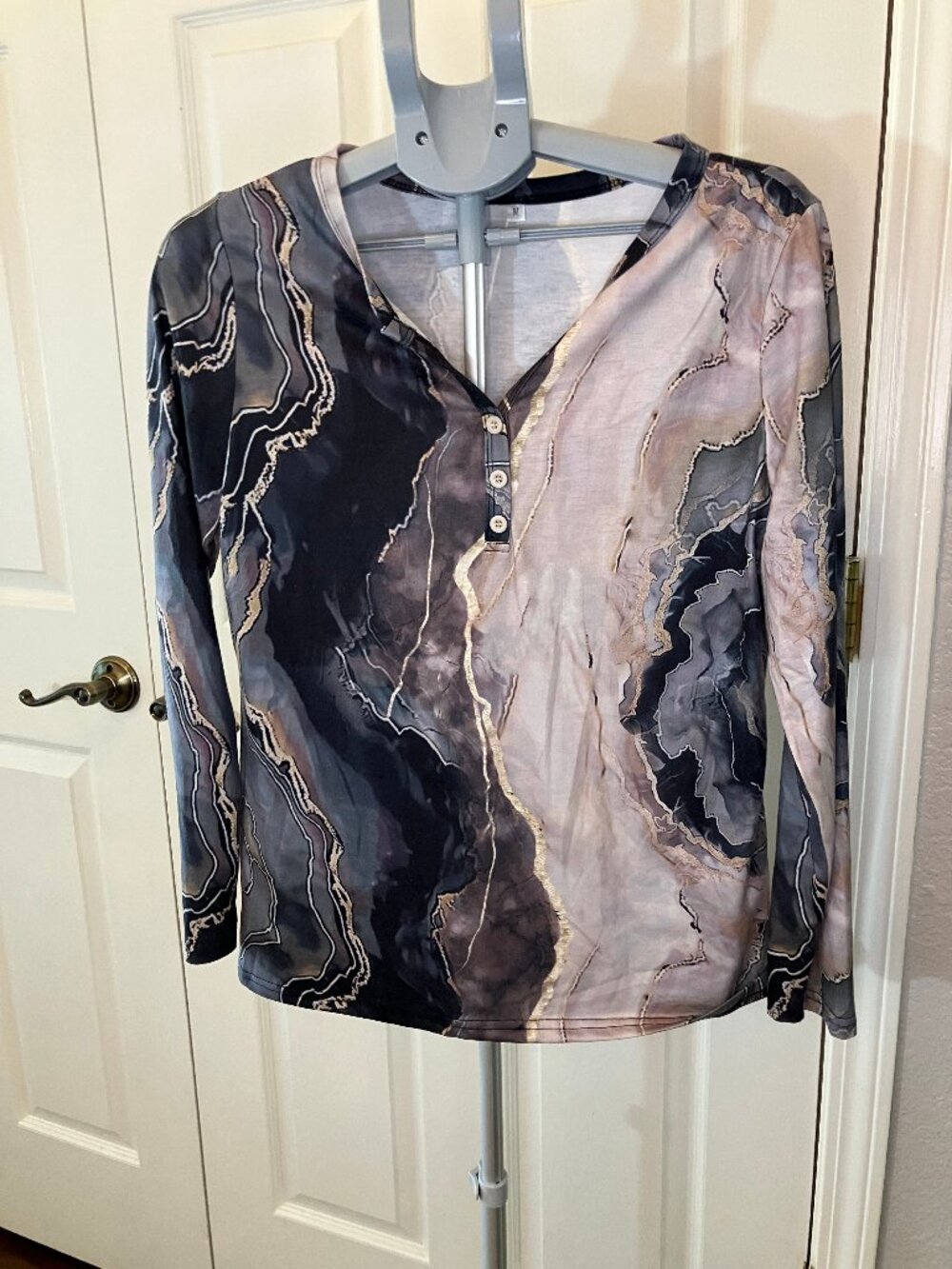 Abstract Marble Print Long Sleeve Top | Neutral Geode Aesthetic | Size Medium